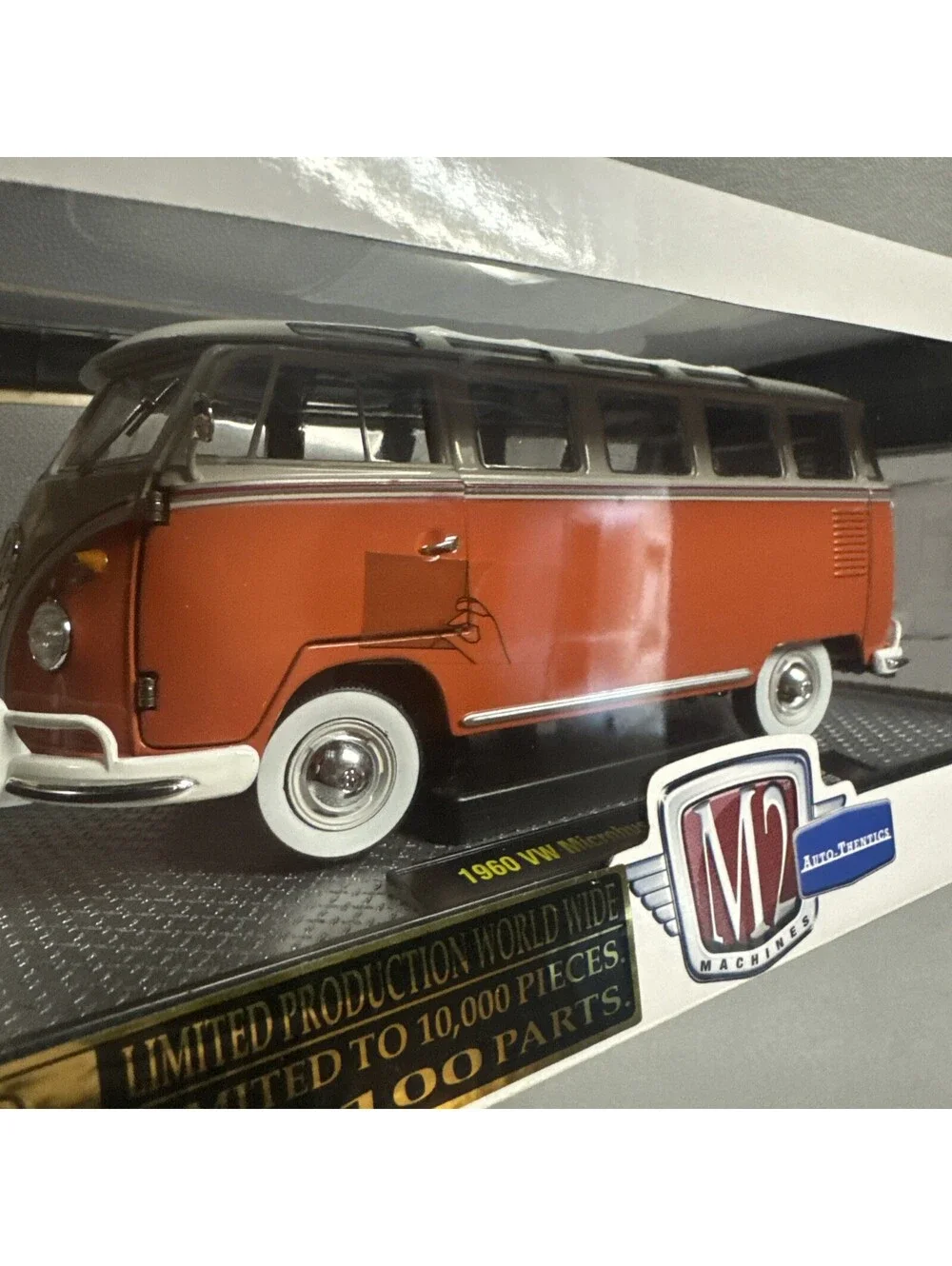 M2 Machines 1/24 1960 VW Microbus Deluxe USA Model R45 Red White Top Limited 10K